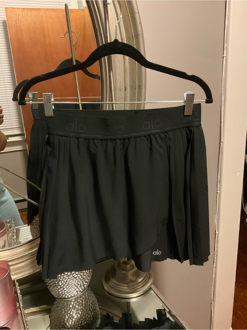 ALO Yoga Black Pleated Athletic Skirt - Picture 7 of 12